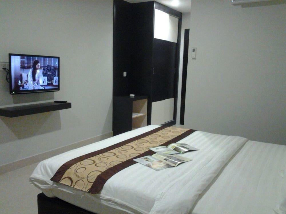 City Central Hotel Batam Exterior photo